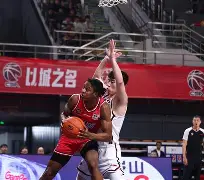 终极对抗！冰球战火再次点燃