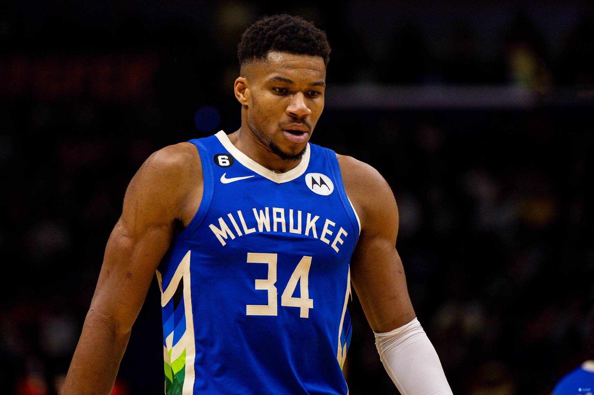 开云体育APP下载-马刺横扫太阳，字母哥点燃赛场