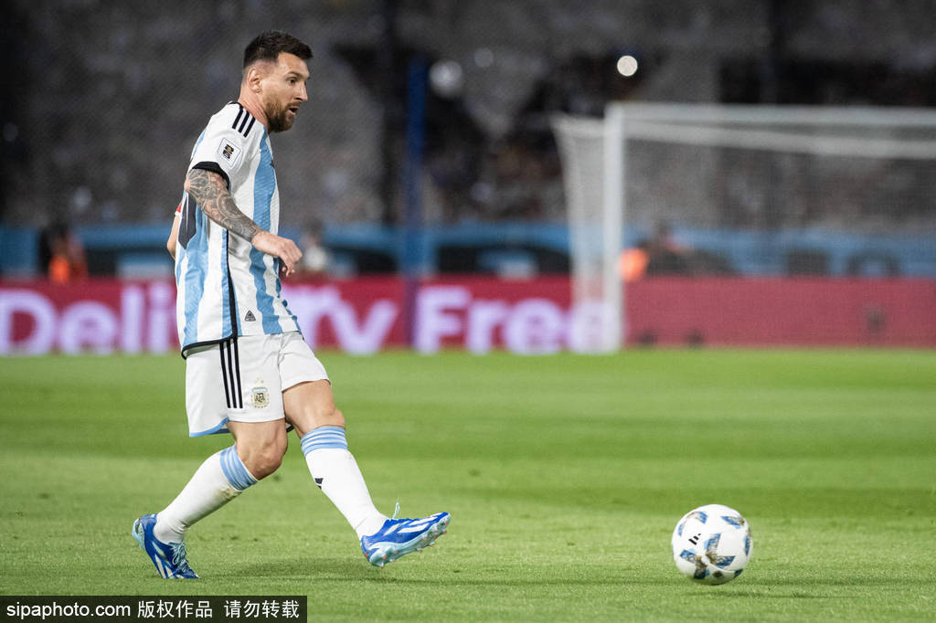 乌克兰轻取瑞士，内马尔关键制胜